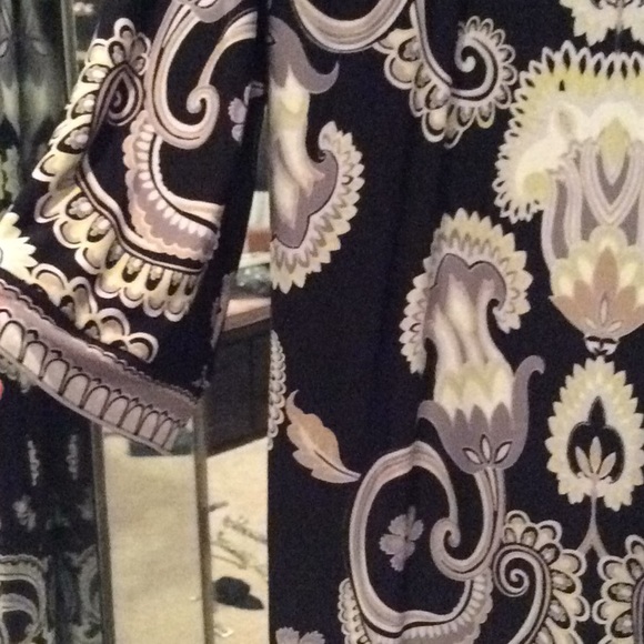 Laundry dress, bell sleeves, black, yellow, 6 - Picture 5 of 9